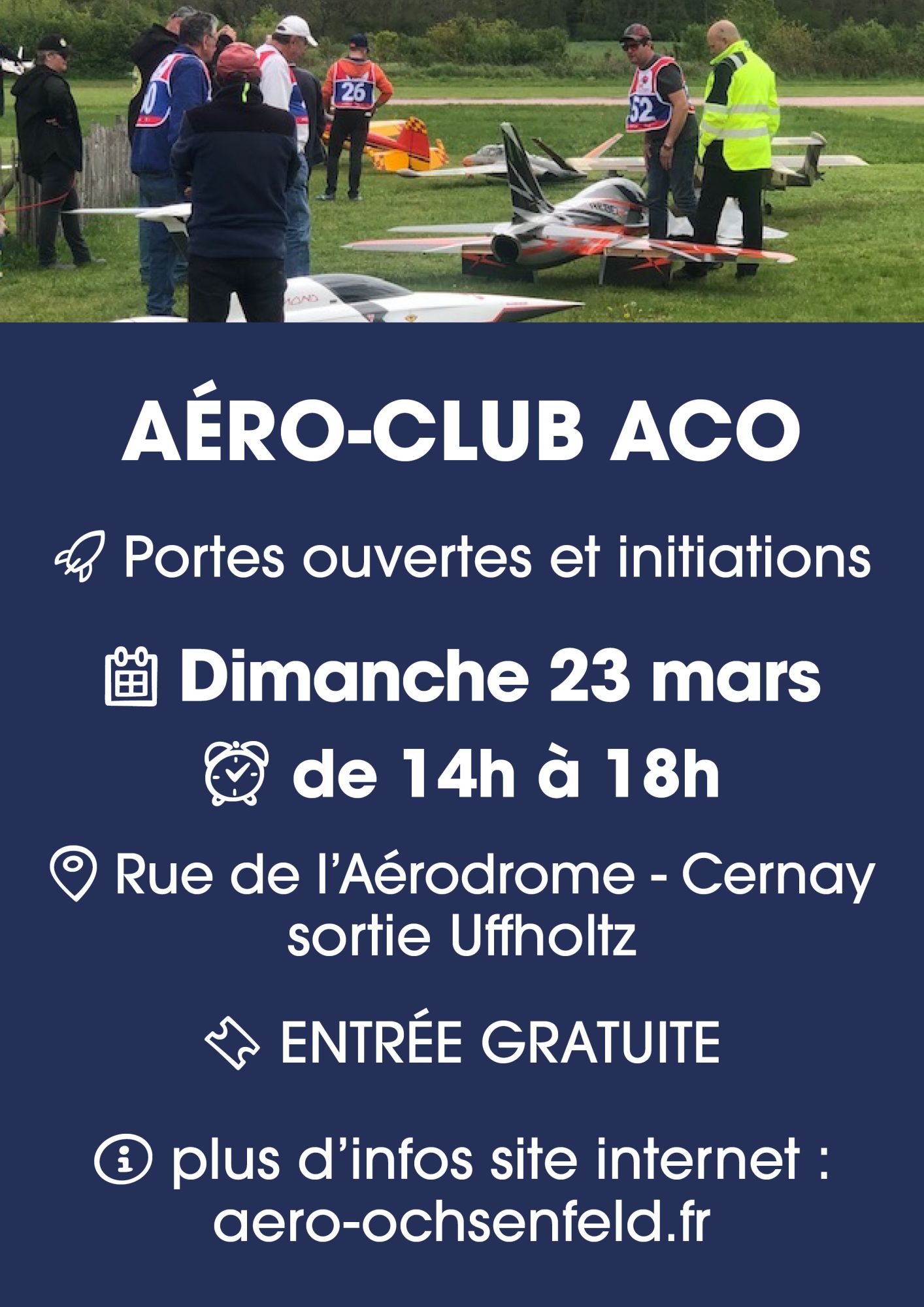 En haut de l'affiche on y voit des personnes avec des télécommandes et des petits avion d'aéro-modélisme au sol