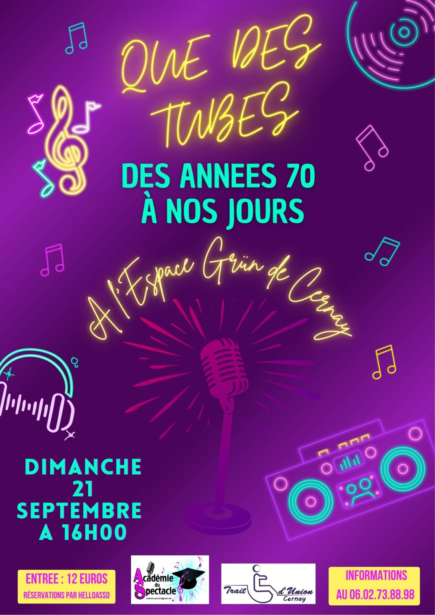 On y voit des notes de musique, un microphone, un radio casette, un CD et des écouteurs