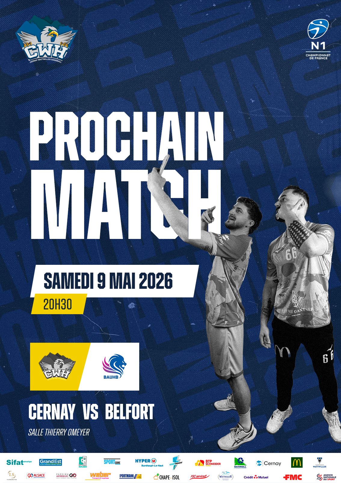 On y voit deux joueurs de handball qui font un selfie